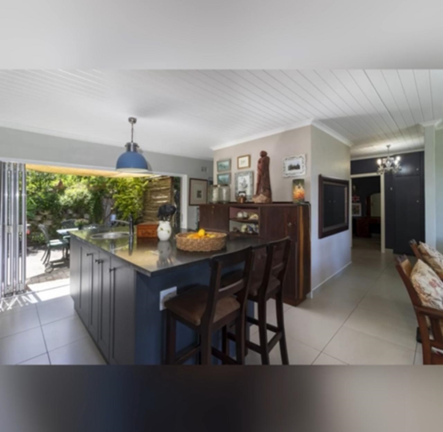 4 Bedroom Property for Sale in Seafield Eastern Cape